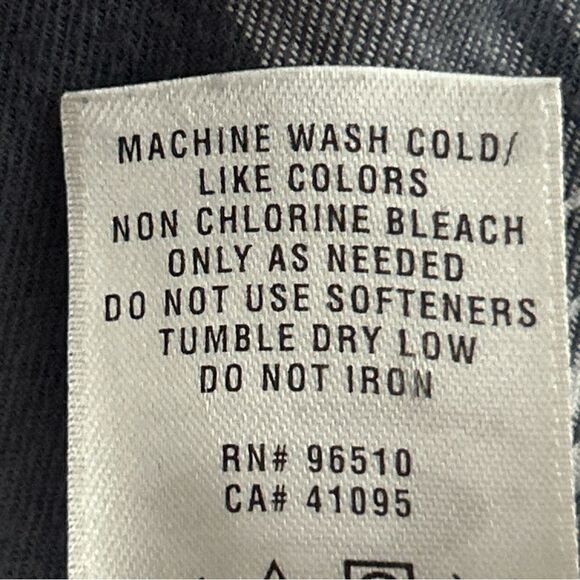 Under Armour Gray White Plaid Collar Long Sleeve Short Women’s Size M - Picture 12 of 12